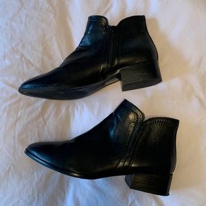 Aldo Black Leather Ankle Boots, Women’s size 8